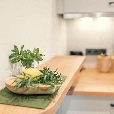 Das Hoelderlein - Altstadthotel 尼尔廷根 外观 照片