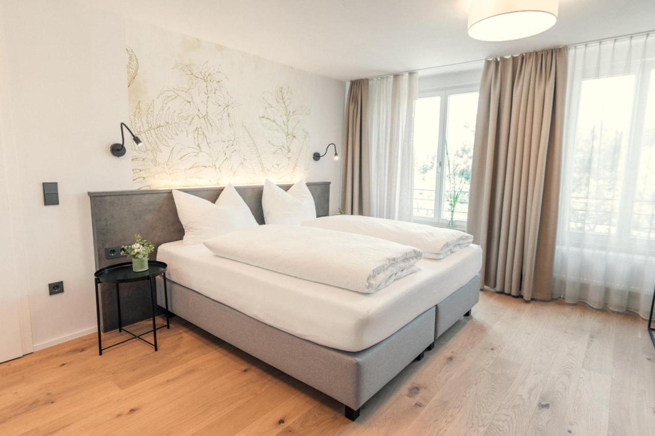 Das Hoelderlein - Altstadthotel 尼尔廷根 外观 照片